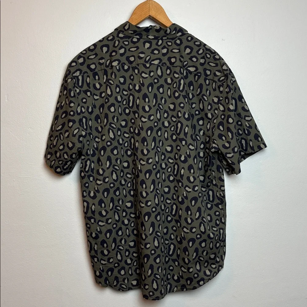 NWT Banana Republic Men's‎ Slim Fit Short Sleeve Button Down Shirt Large Green